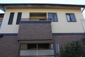 【名古屋市緑区　外壁塗装】　タイルが引き立つ塗装へ