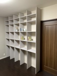 【オーダー家具】天井までの壁面収納