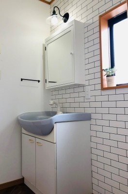 【中古+リノベーション】イケア ミラーキャビネットで洗面リフォーム